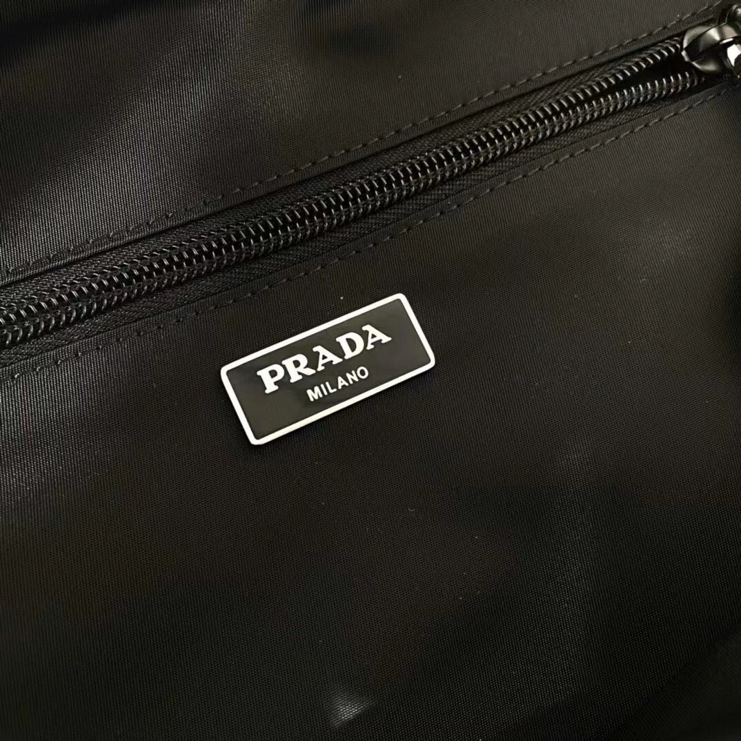 Schwarzer Rucksack