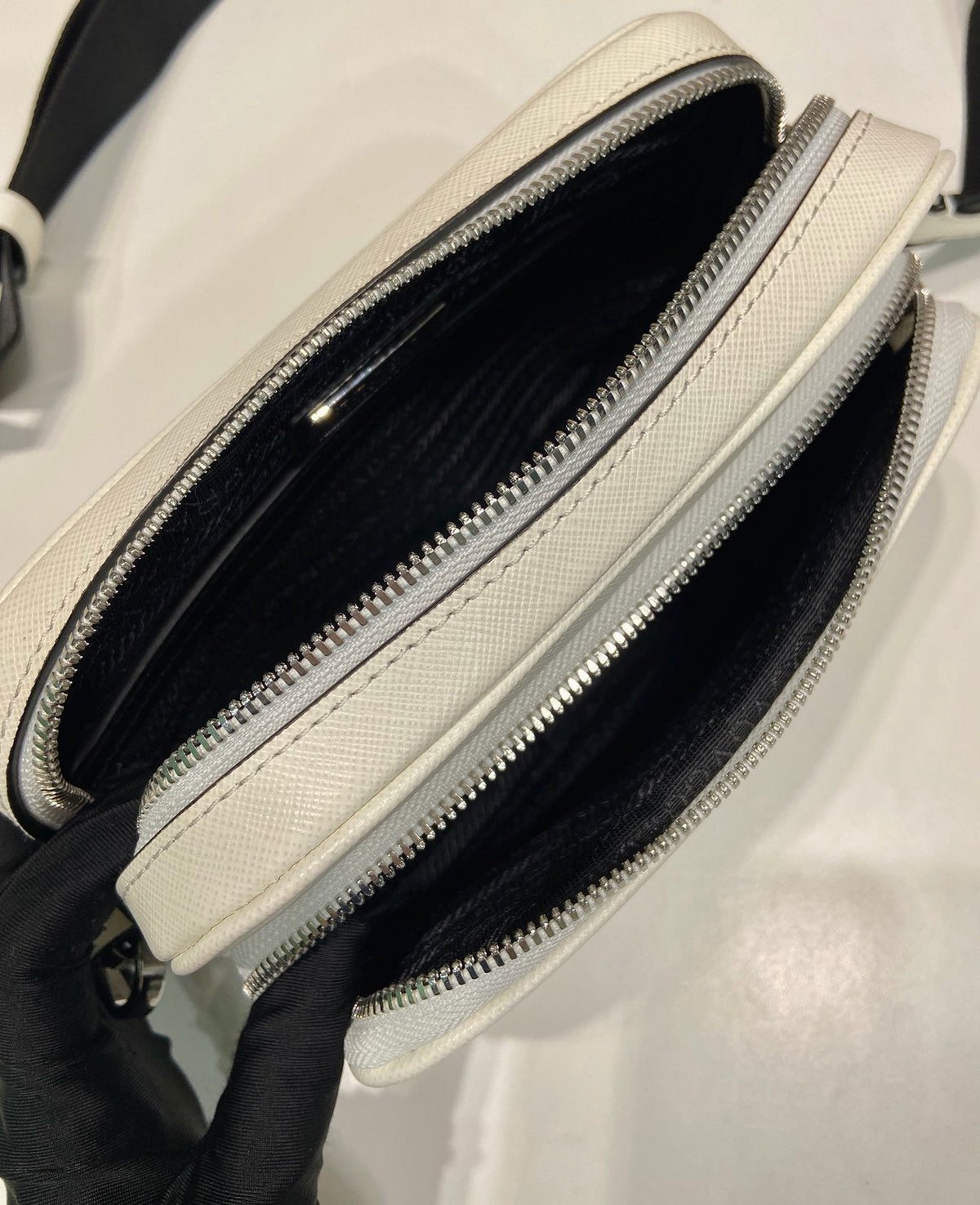 Nylon-Kameratasche mit Umhängegurt