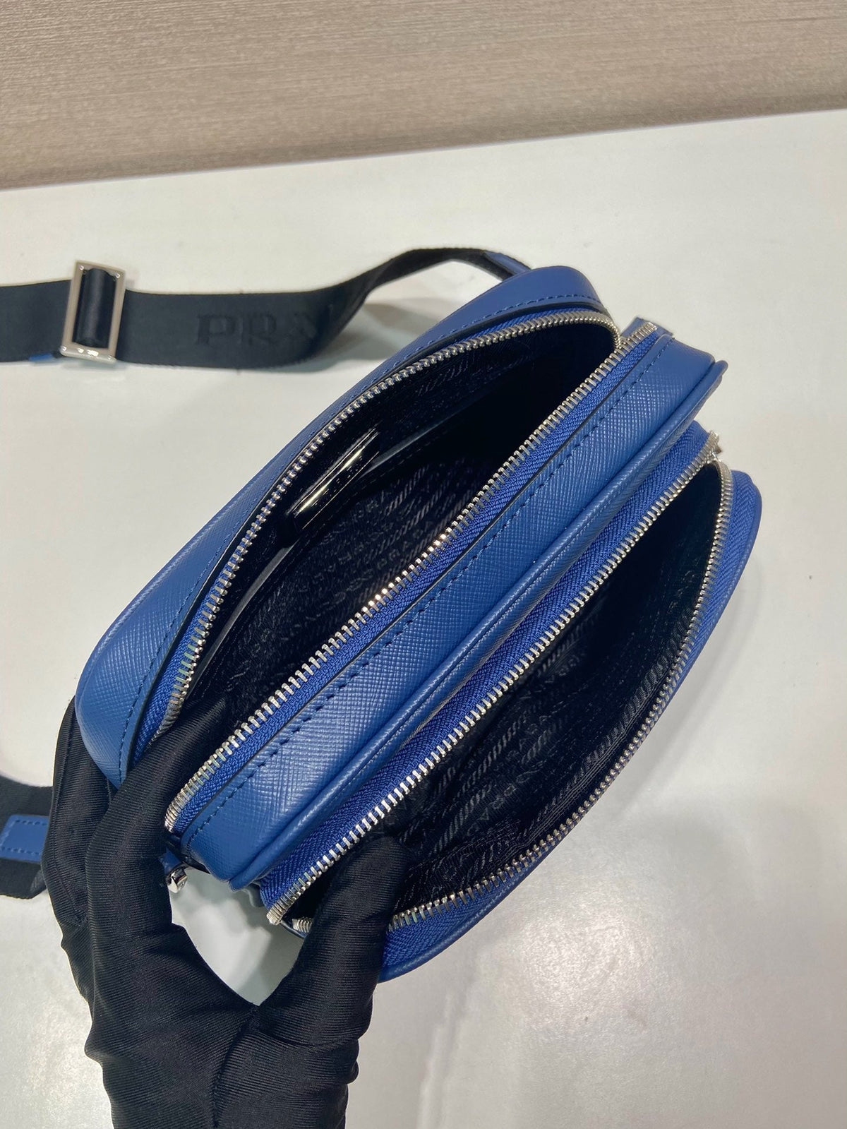 Nylon-Kameratasche mit Umhängegurt