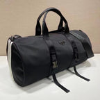 Schwarze Reisetasche