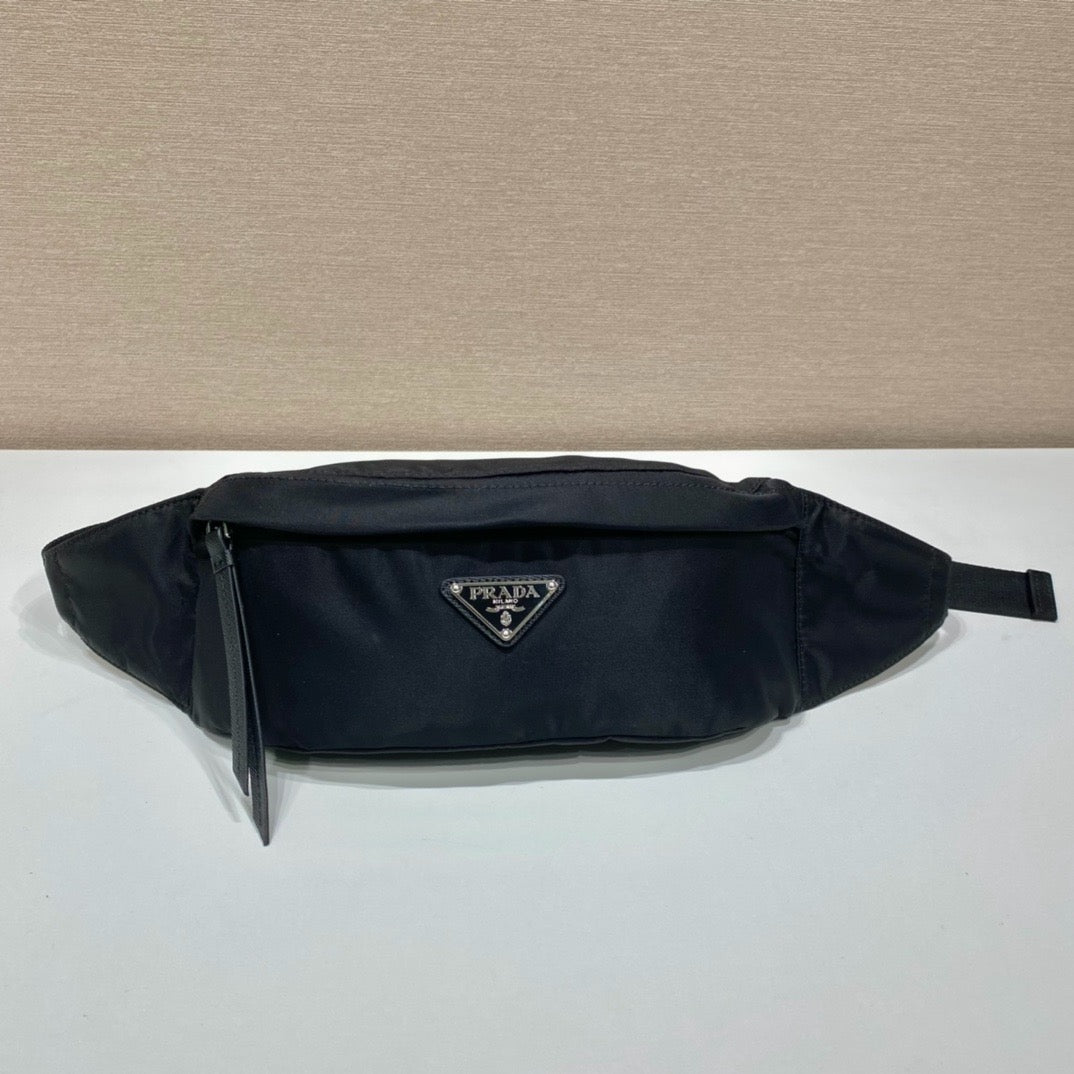 Schwarze Gürteltasche