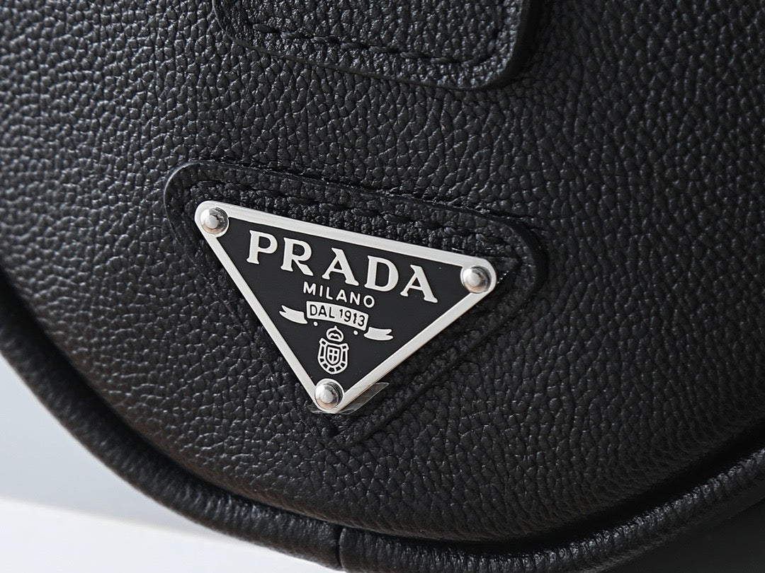 Schwarze Tasche