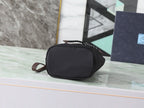Schwarze Eimertasche