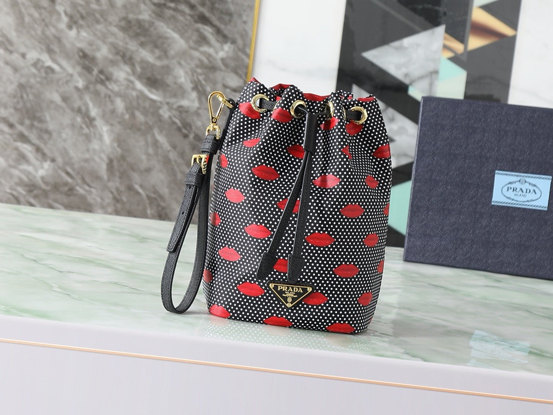 Mehrfarbige Beuteltasche