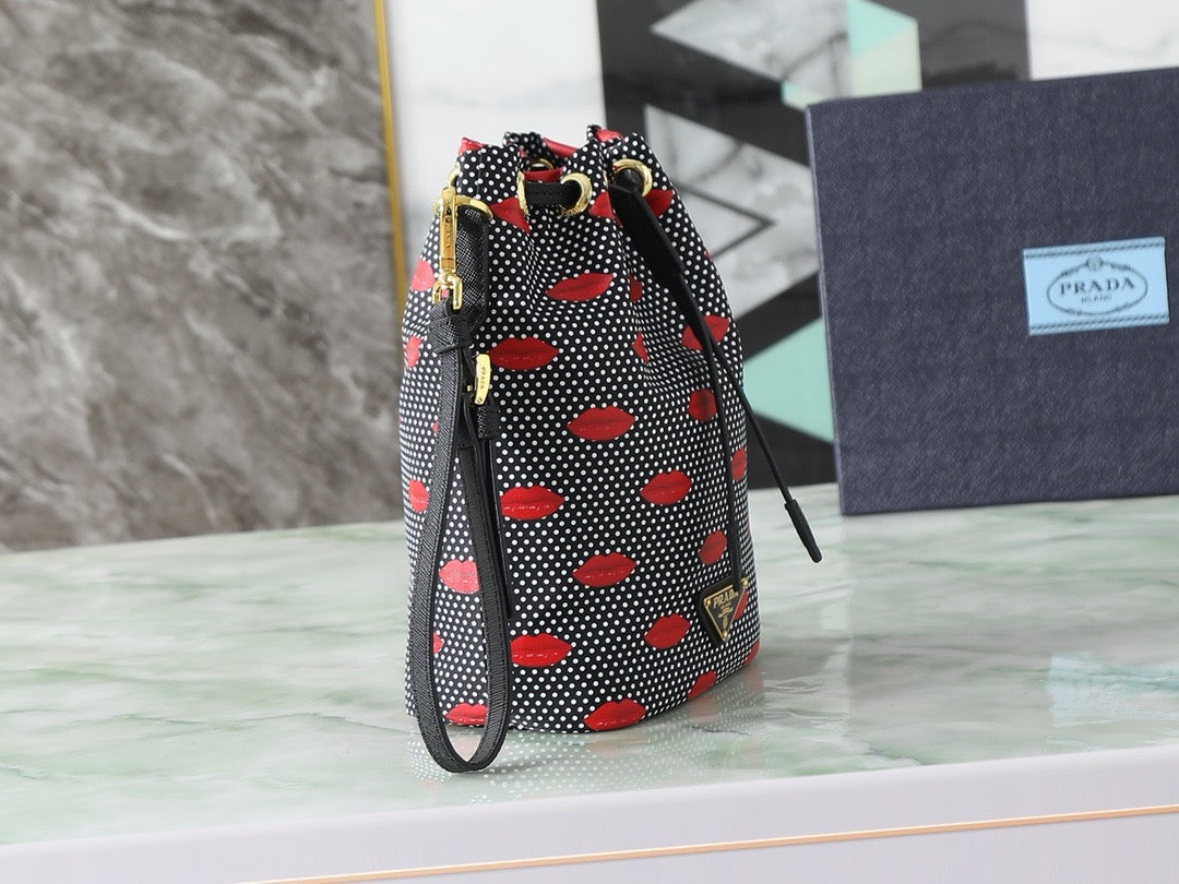 Mehrfarbige Beuteltasche
