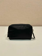 Schwarze Clutch
