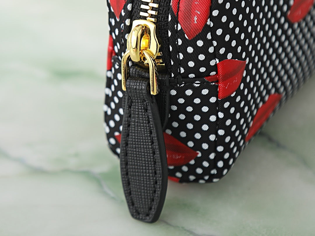 Multicolour Clutch