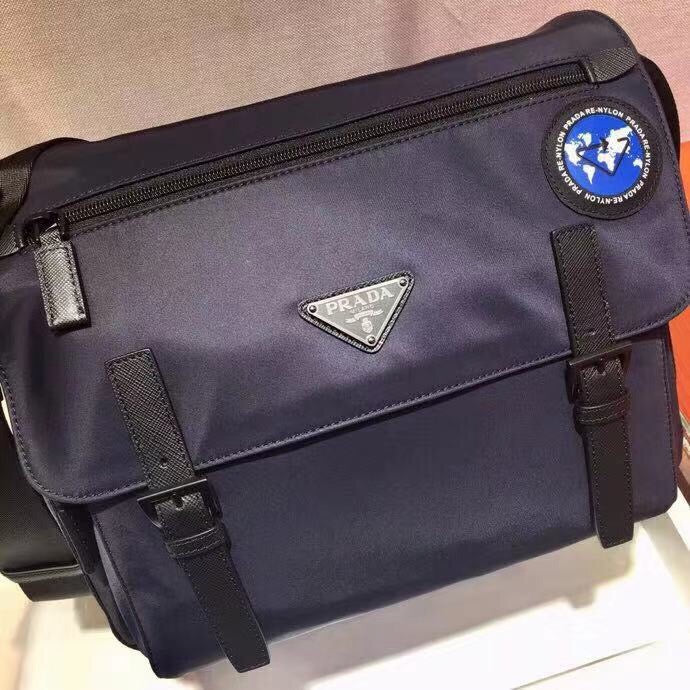 Nylon Messenger mit Patch Umhängetasche