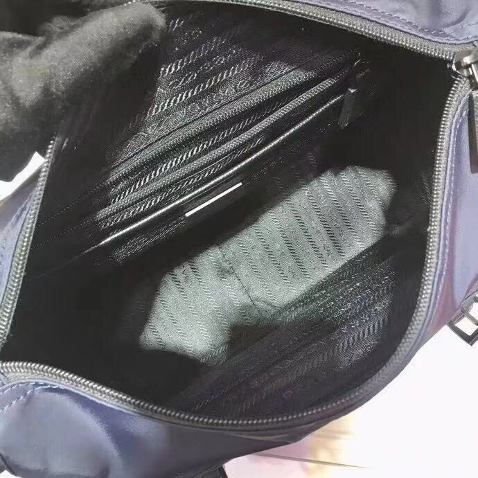 Nylon Messenger mit Patch Umhängetasche