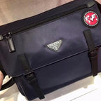 Nylon Messenger mit Patch Umhängetasche