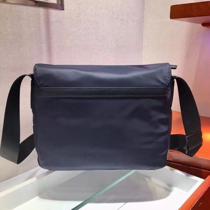 Nylon Messenger mit Patch Umhängetasche