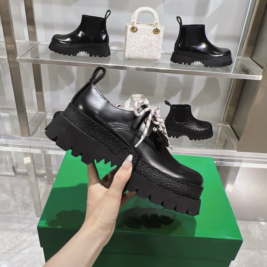 Schwarze Stiefel