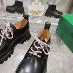 Schwarze Stiefel
