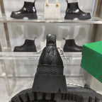 Schwarze Stiefel