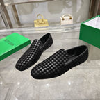 Schwarze Slipper