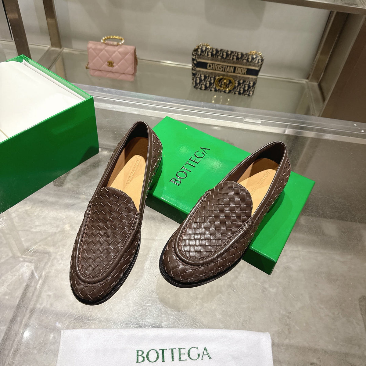 Schwarzer gewebter Intrecciato-Leder-Slipper – Herren