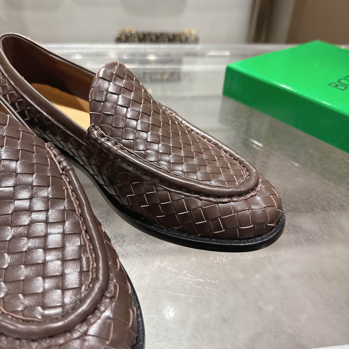 Schwarzer gewebter Intrecciato-Leder-Slipper – Herren
