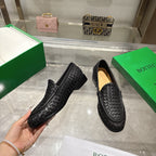Schwarzer gewebter Intrecciato-Leder-Slipper – Herren