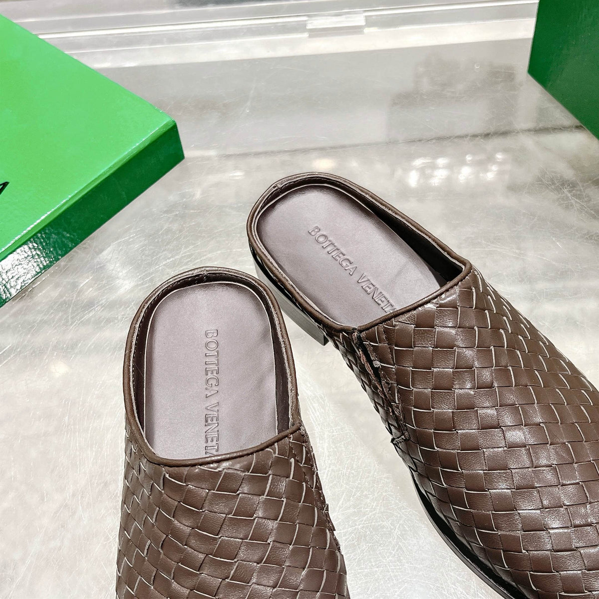 Mehrfarbige Mules