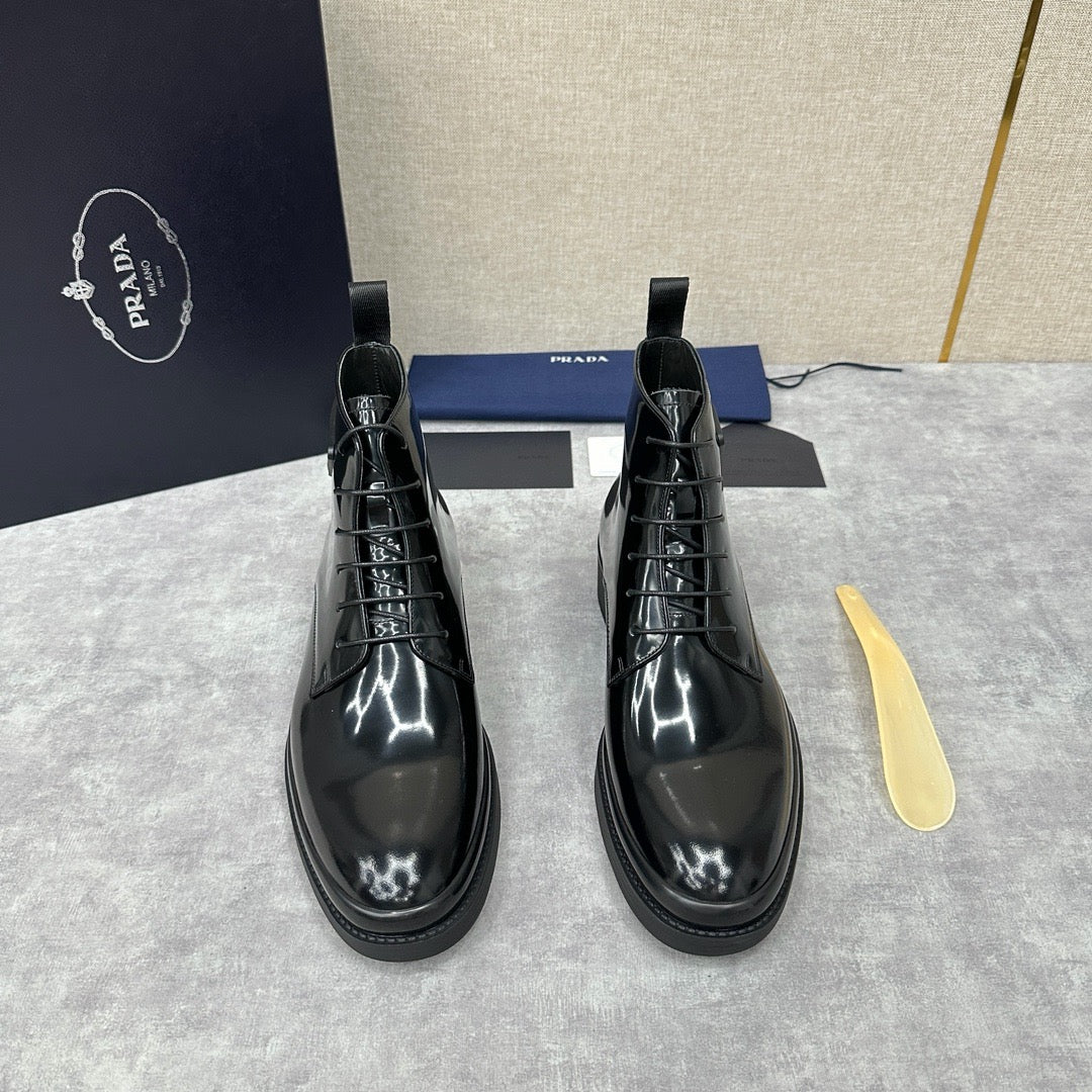Black Patent Lug Sole Lace-Up Boot - Men's