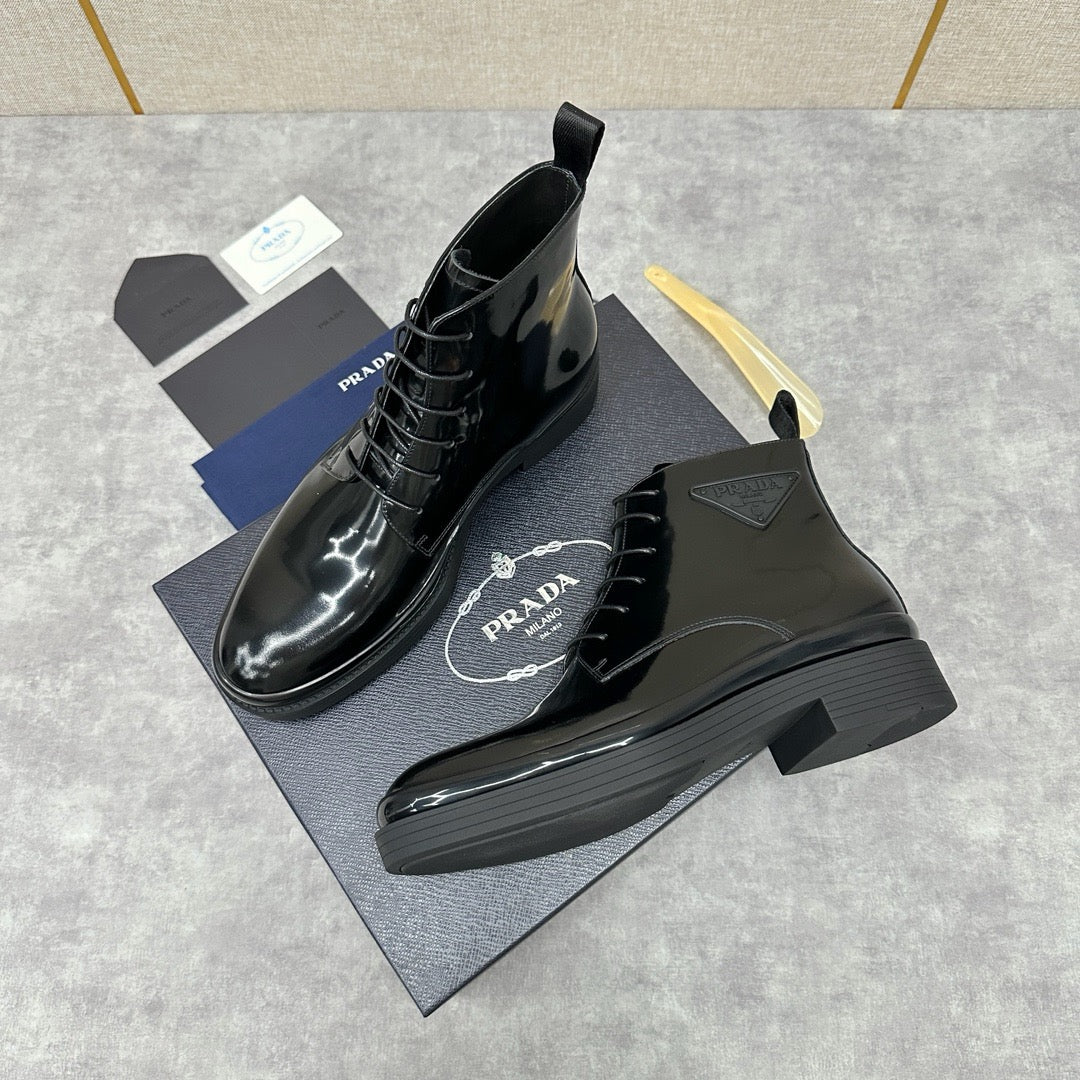 Black Patent Lug Sole Lace-Up Boot - Men's