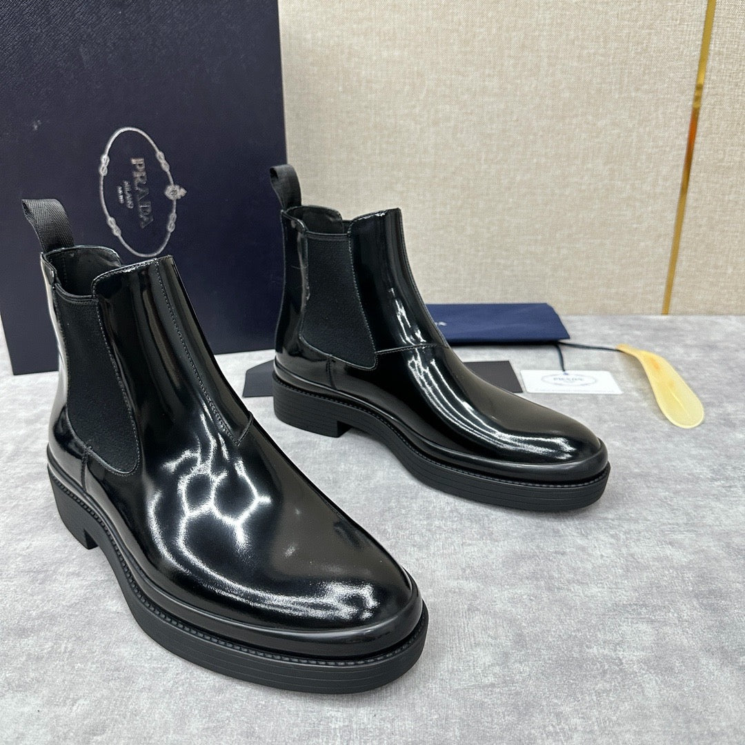 Black Patent Plain Chelsea Boot - Men's