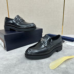 Schwarzer Patent-Logo-Loafer – Herren