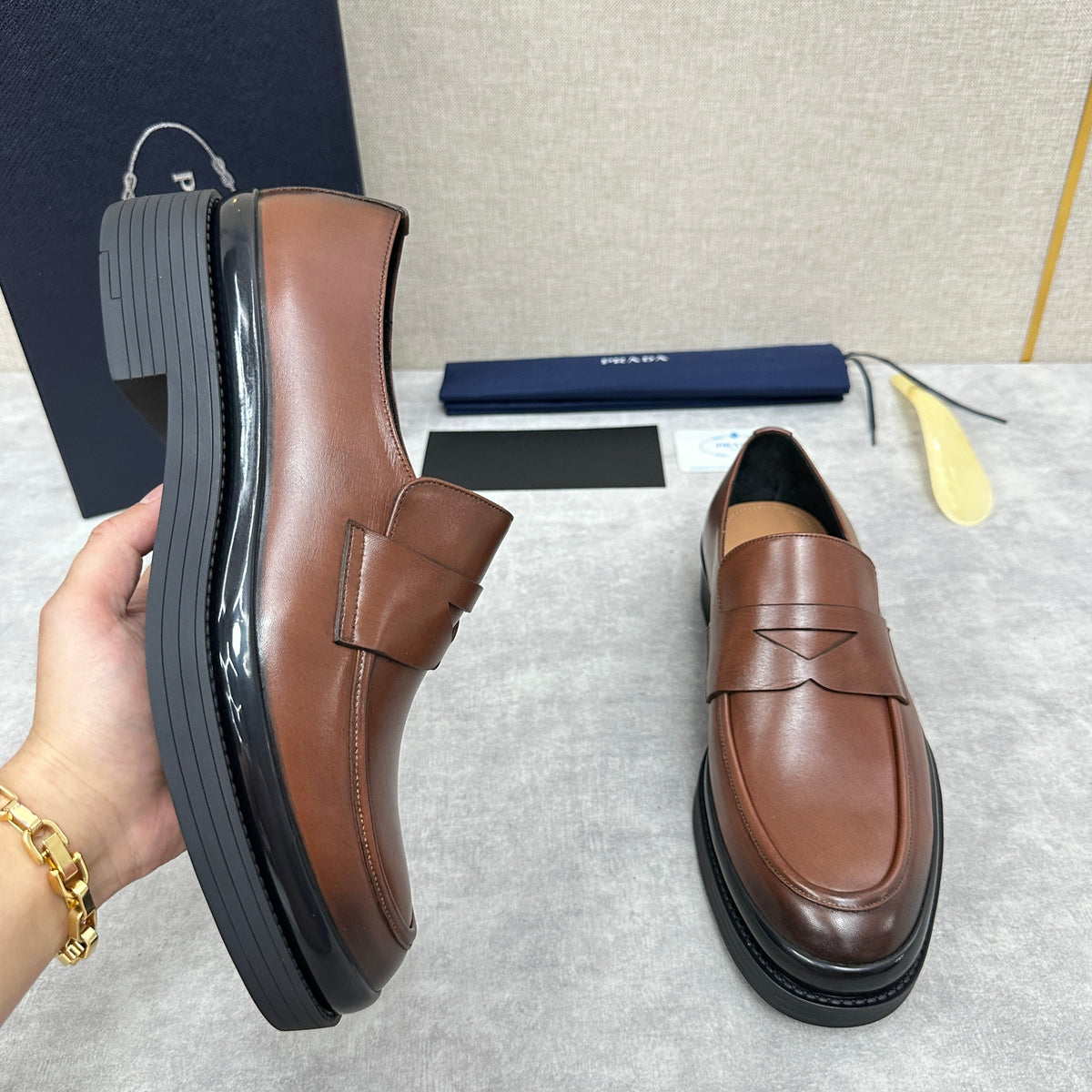 Braune klobige Penny Loafer aus Leder – Herren