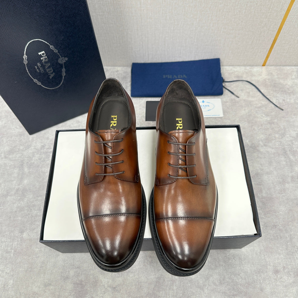 Mehrfarbige Derby-Schuhe – Herren