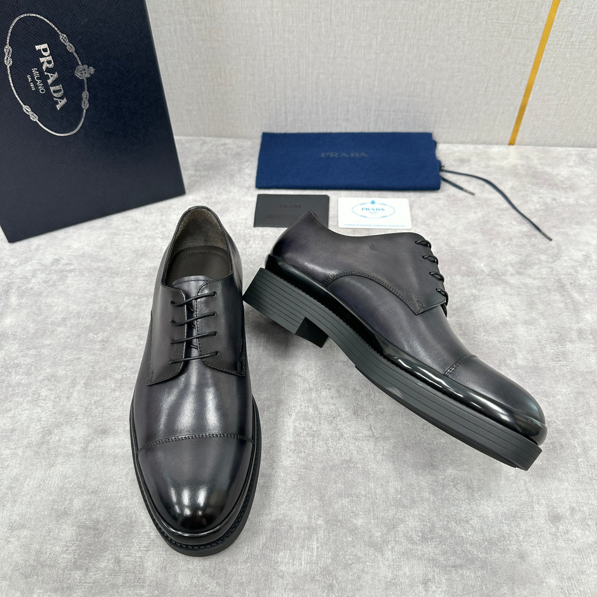 Mehrfarbige Derby-Schuhe – Herren