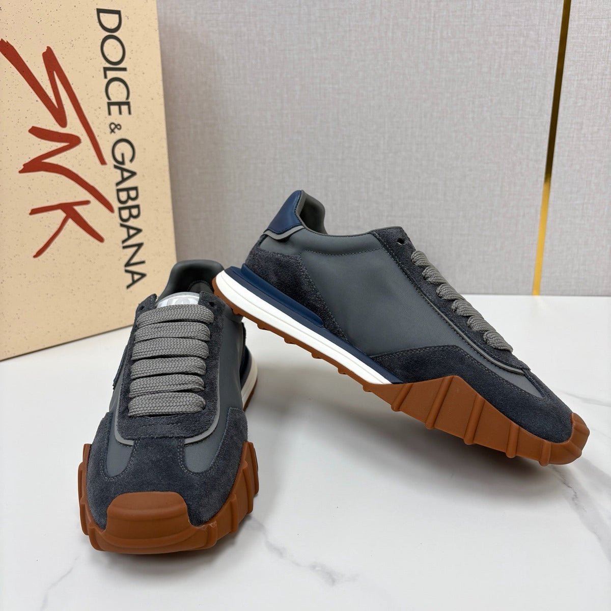 Black Mesh Panelled Runner - Men's