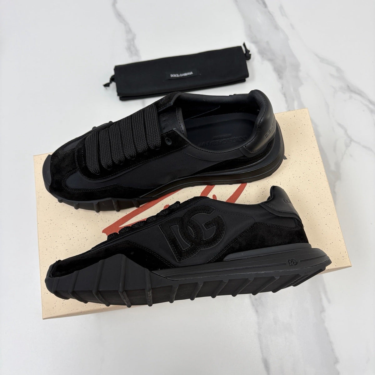 Black Mesh Panelled Runner - Men's