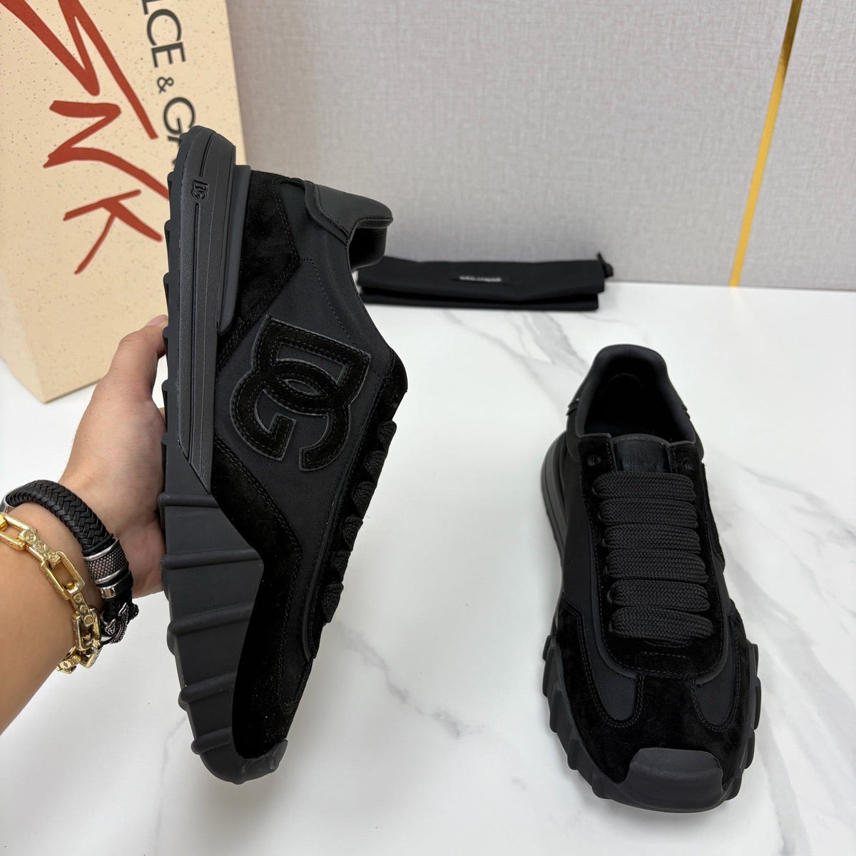 Black Mesh Panelled Runner - Men's