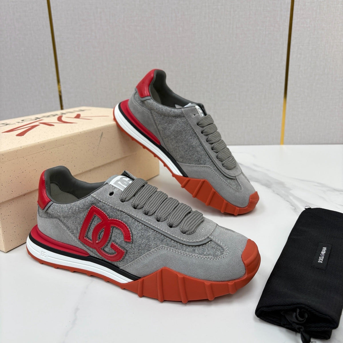 Black Mesh Tonal Runner - Men's