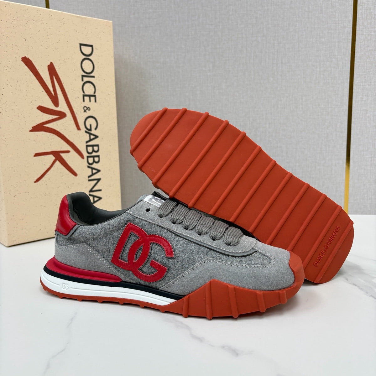 Black Mesh Tonal Runner - Men's