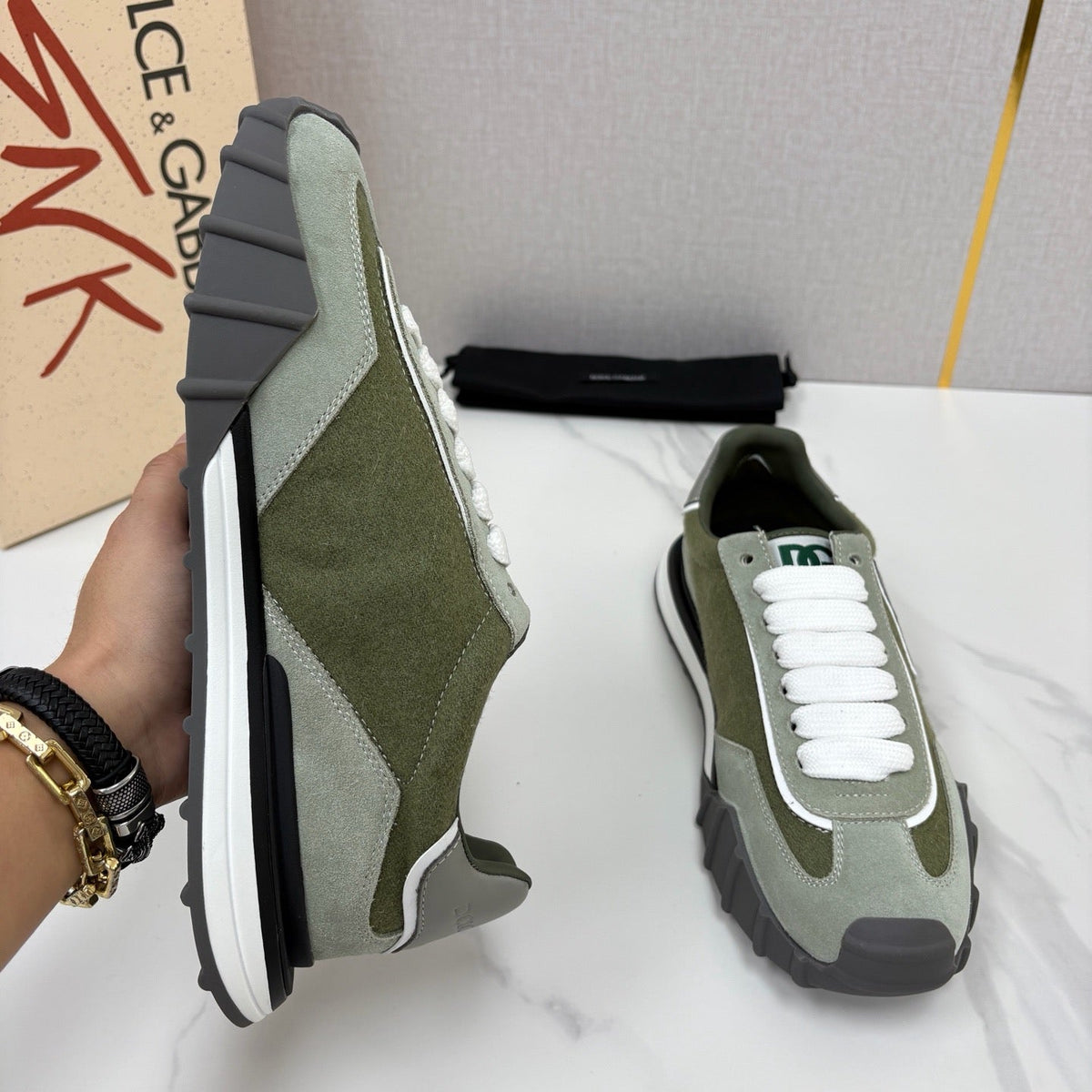Black Mesh Tonal Runner - Men's