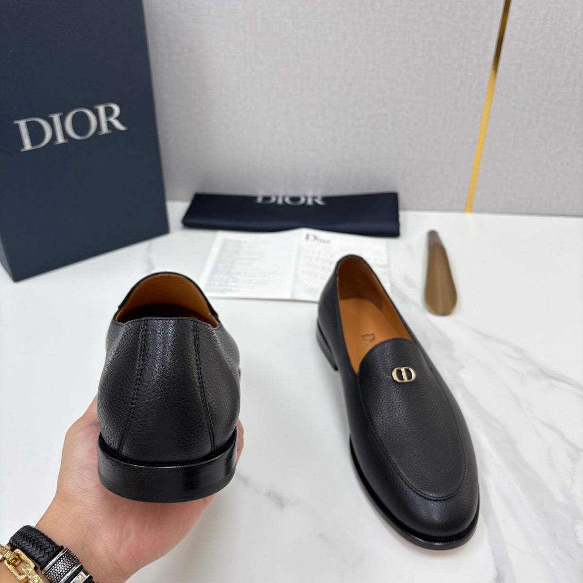 Schwarzer Leder-Slipper ohne Muster – Herren