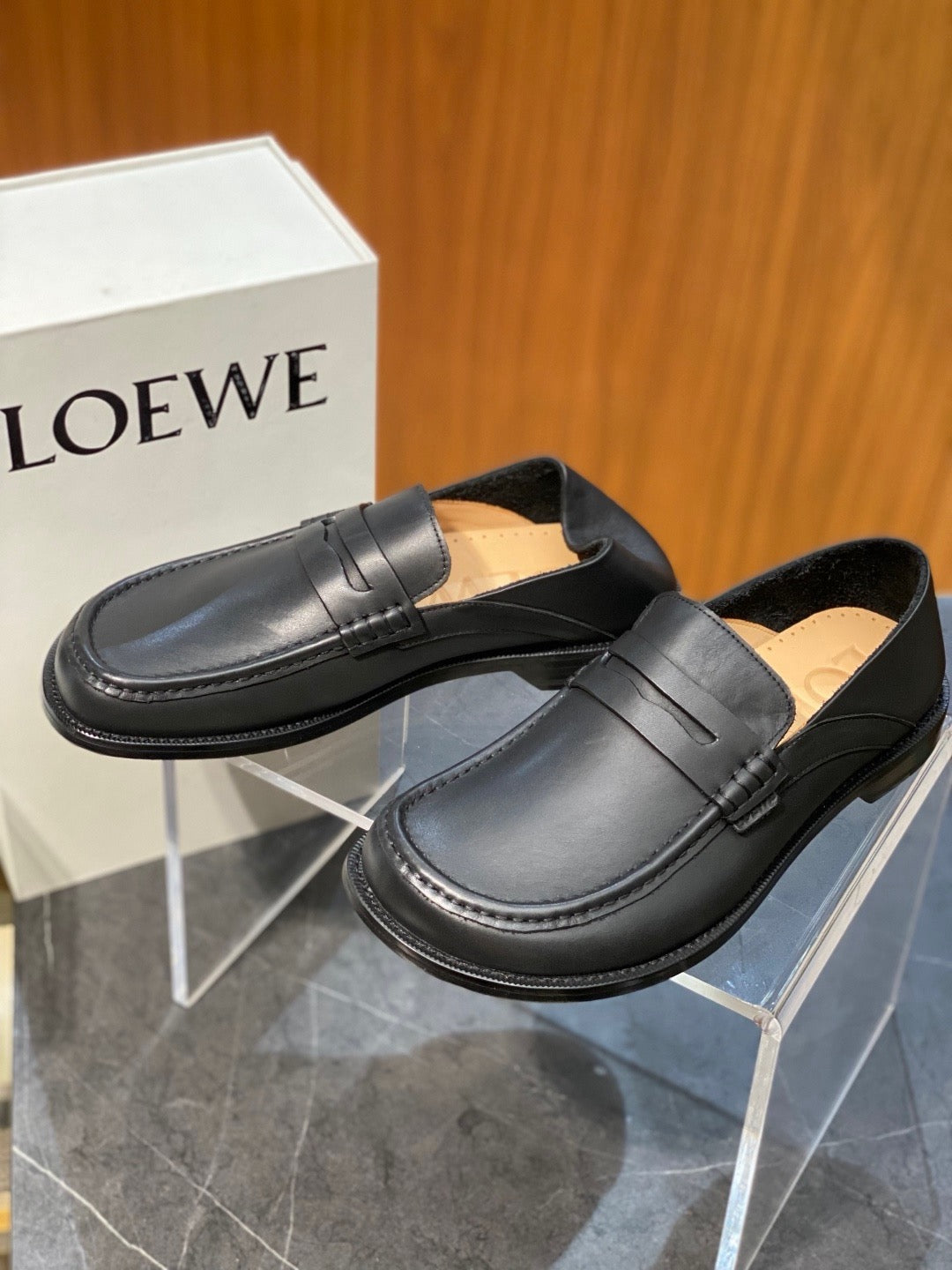 Black Leather Lug Sole Penny Loafer - Men's