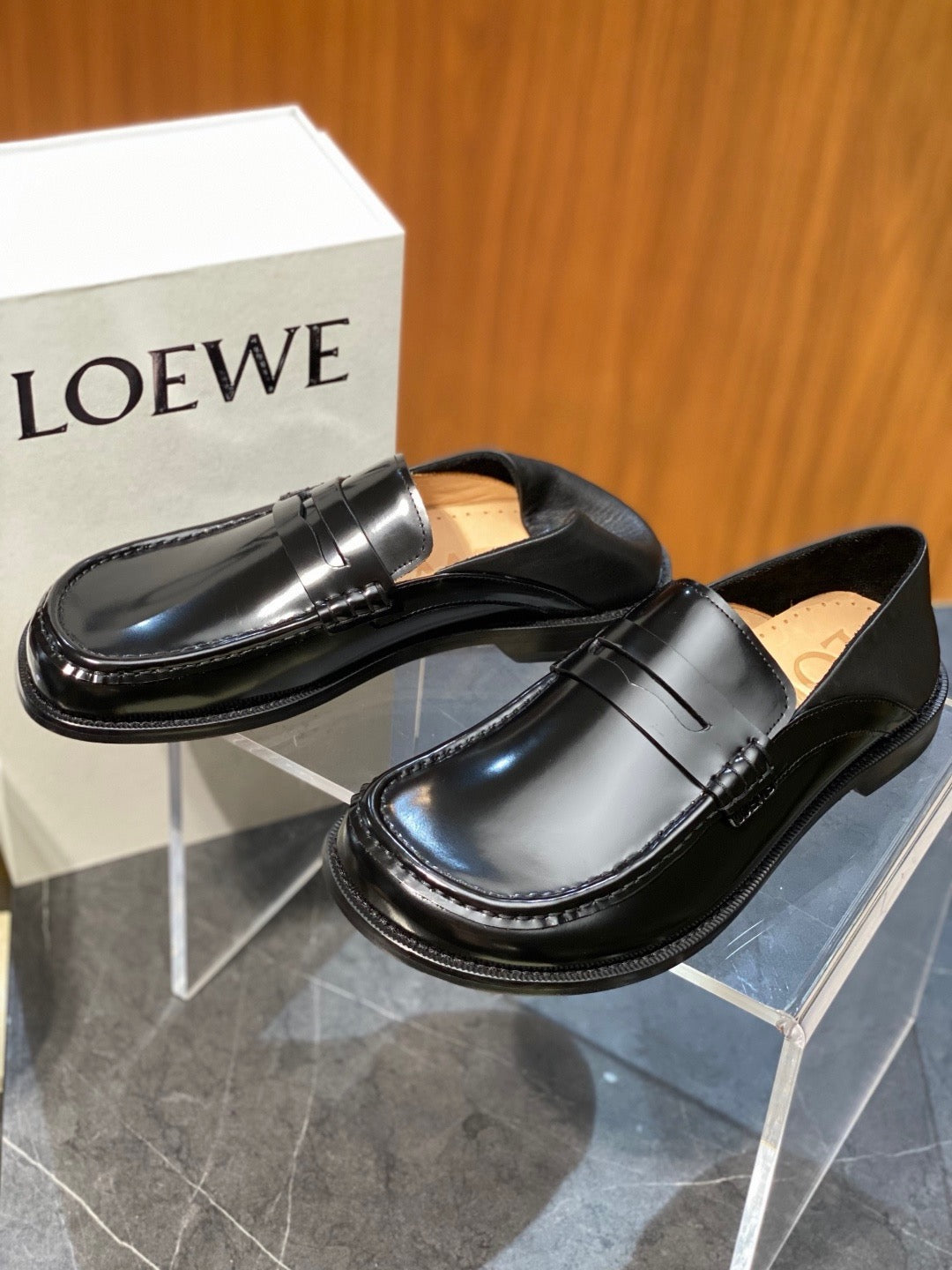 Black Leather Lug Sole Penny Loafer - Men's