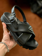 Schwarze Leder-Sandalen mit Profilsohle – Herren