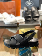 Schwarze Leder-Sandalen mit Profilsohle – Herren