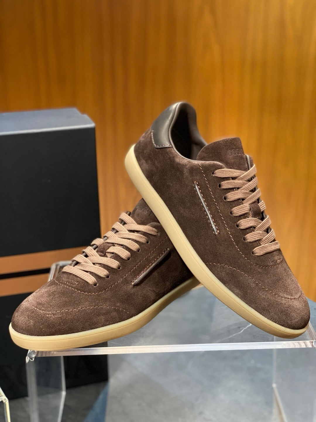 Wildleder-Sneaker mit Prägemuster – Herren