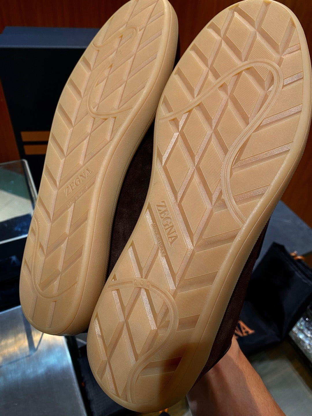 Wildleder-Sneaker mit Prägemuster – Herren