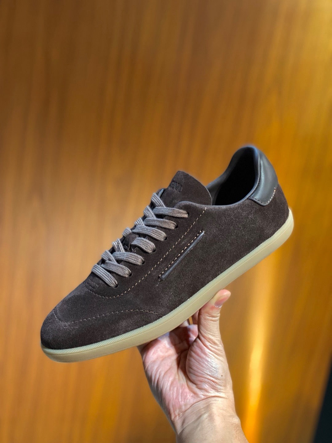 Wildleder-Sneaker mit Prägemuster – Herren