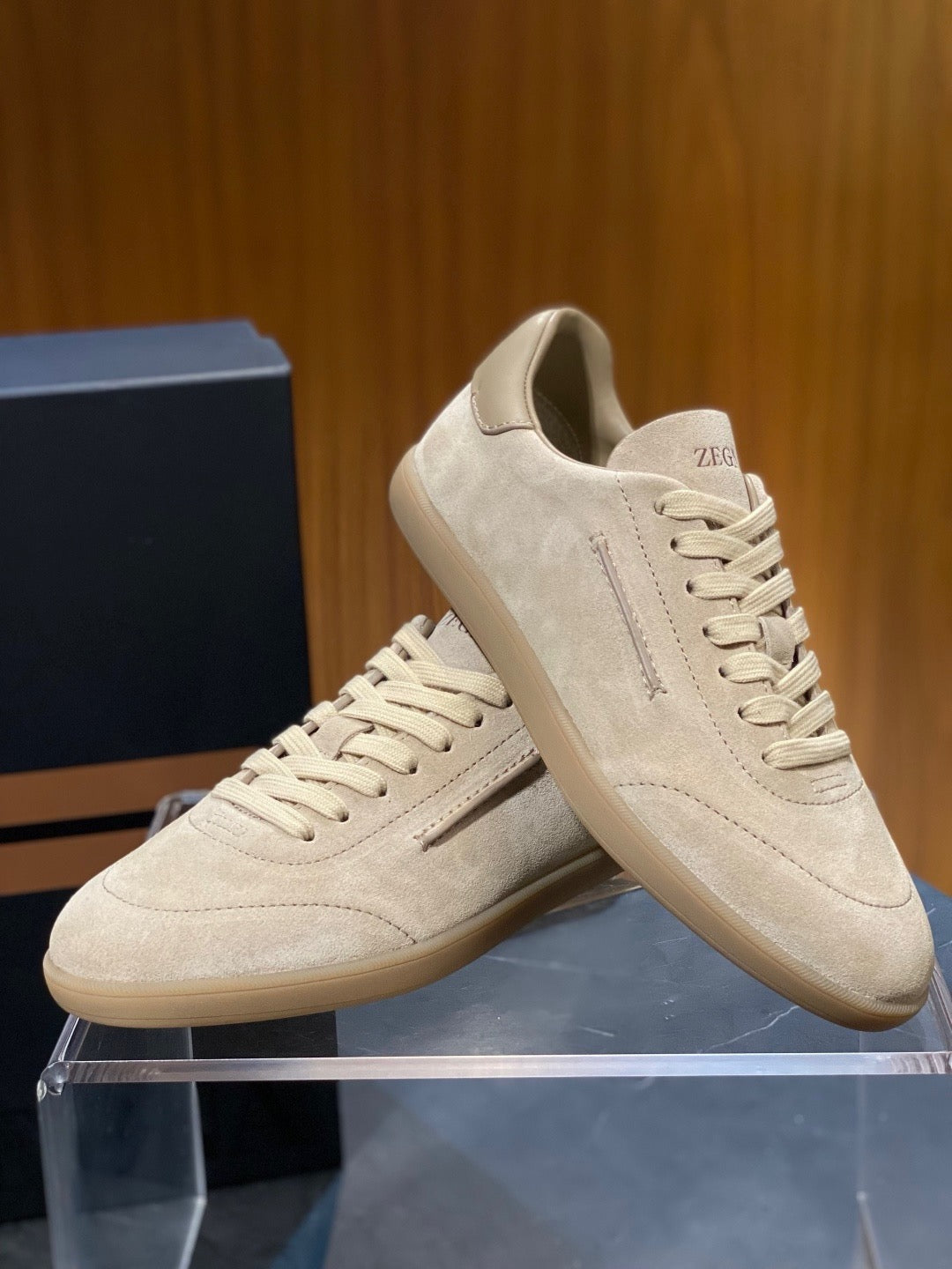 Wildleder-Sneaker mit Prägemuster – Herren