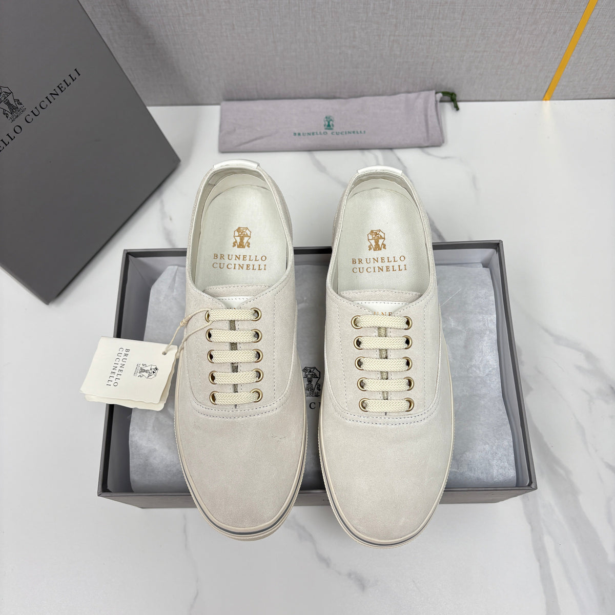Cream Suede Plain Low-Top - Men's