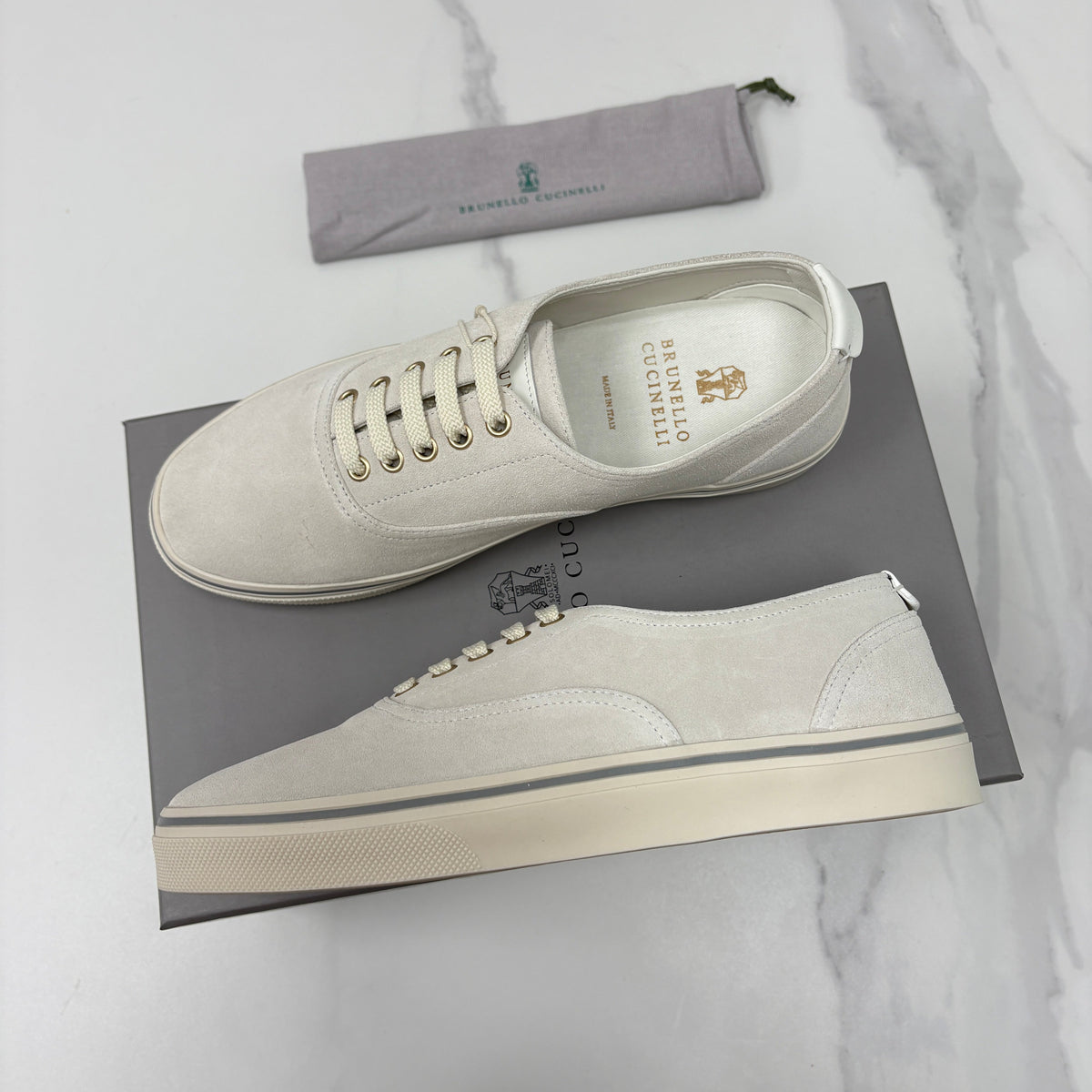 Cream Suede Plain Low-Top - Men's