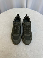 Olivfarbener Wildleder-Tonal-Sneaker – Herren
