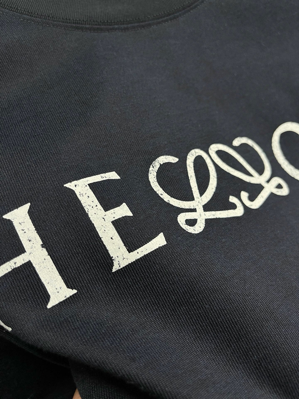Marineblaues Baumwoll-T-Shirt mit Spruch – Herren