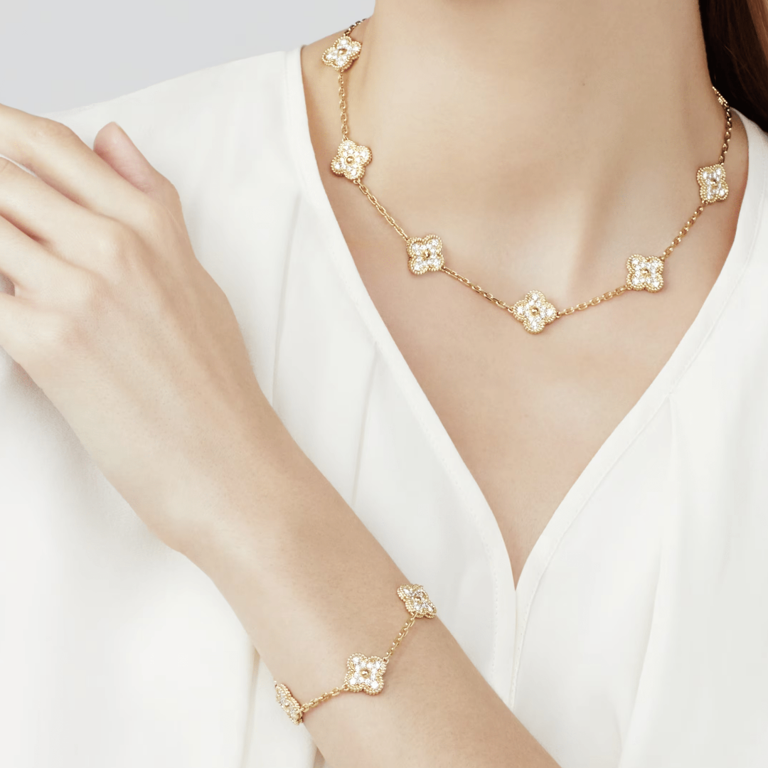 Vintage Alhambra Bracelet, 5 motifs. – color and features may vary from one creation to another – LUX VERSE Luxury Designer Fashion Outlet